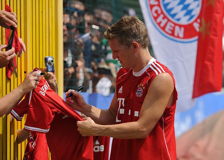 Die Vorbereitungen für eine erfolgreiche Saison laufen auf Hochtouren. Die Bilder vom dritten Tag des Trainingslager der Bayern am Gardasee.