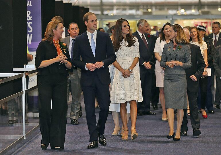 Die Royal unterwegs auf der Messe.