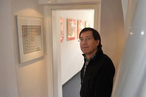 Händler, Kulturexperte, Anlaufstelle: Alejandro Franco hat den Überblick.