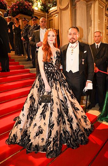 Barbara Meier mit ihrem Mann Klemens Hallmann beim Wiener Opernball im Februar 2020. Nur wenige Tage zuvor gab das Paar die Schwangerschaft bekannt.