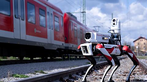 Im Kampf gegen Sprayer setzt die Deutsche Bahn inzwischen auf Roboter und modernste Technologie. (Archivbild)