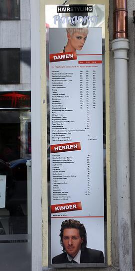 ...sich trendige Frisuren verpassen lassen...