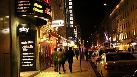 Die SPD findet das Münchner Bahnhofsviertel zu dreckig, das Baureferat möchte aber keine neuen Maßnahmen einleiten.