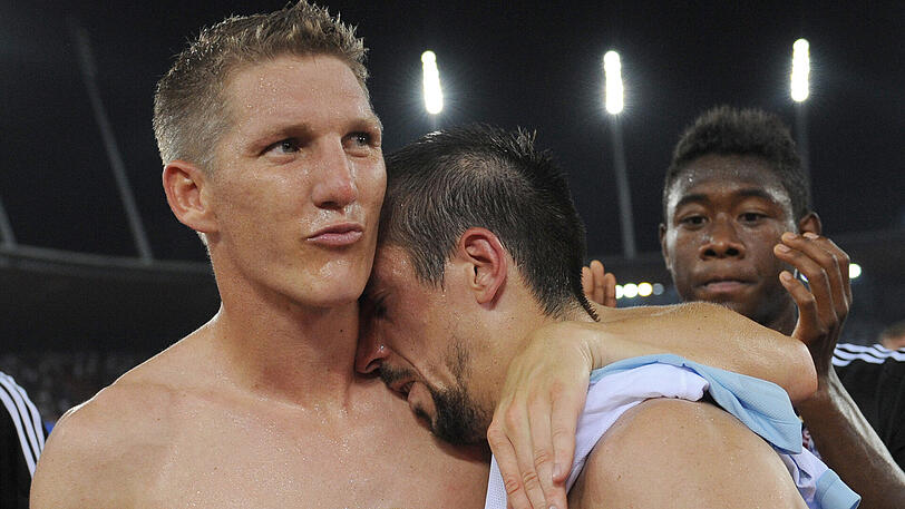 23. August 2011: Gemeinsam mit Bastian Schweinsteiger und David Alaba (hinten) feiert Ribéry den Erfolg in der Champions-League-Qualifikation gegen den FC Zürich (2:0, 1:0).