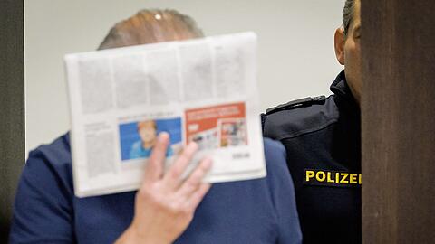 Der Angeklagte wies zu Beginn eines Mordprozesses am Landgericht Nürnberg-Fürth die Schuld am Tod eines 42-Jährigen von sich.
