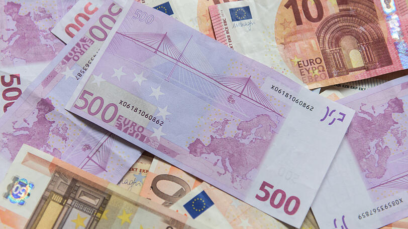 Bis Ende 2017 stieg das Geldvermögen der privaten Haushalte im Vergleich zum Vorjahr um knapp 5 Prozent auf den Rekordwert von 5857 Milliarden Euro.