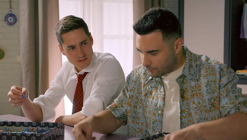 "Unter uns": Ringo (l.) bremst ein aufkommendes Gefühl alter Dynamik abrupt aus. "Unter uns": Ringo (l.) bremst ein aufkommendes Gefühl alter Dynamik abrupt aus.