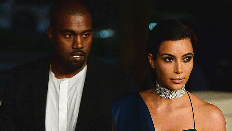 Kanye sei Dank: Kim Kardashian unterstützt ihren Stiefvater Bruce Jenner bei dessen Geschlechtsumwandlung Kanye sei Dank: Kim Kardashian unterstützt ihren Stiefvater Bruce Jenner bei dessen Geschlechtsumwandlung