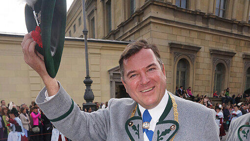 Servus! - Josef Schmid ist Münchner Bürgermeister und Wirtschaftsreferent. Servus! - Josef Schmid ist Münchner Bürgermeister und Wirtschaftsreferent.