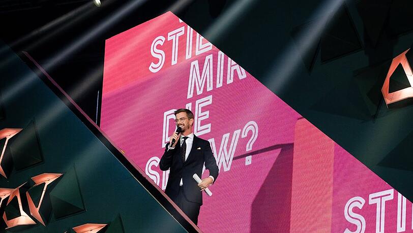 Muss Joko Winterscheidt die Moderation seiner Sendung "Wer stiehlt mir die Show?" bald abgeben?