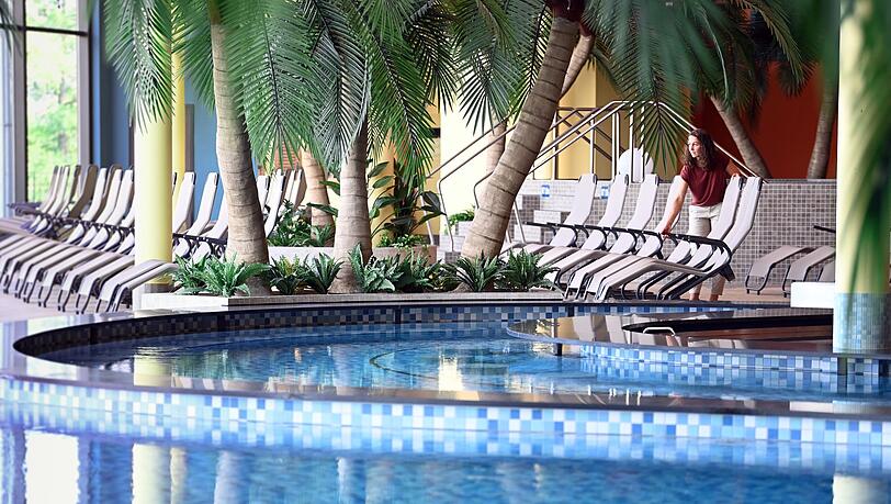 In der Havel-Therme in Werder hat es nach Angaben von Geschäftsführer Andreas Schauer Probleme mit gewaltbereiten Männergruppen gegeben. (Archivfoto) In der Havel-Therme in Werder hat es nach Angaben von Geschäftsführer Andreas Schauer Probleme mit gewaltbereiten Männergruppen gegeben. (Archivfoto)