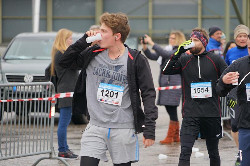 Noch einmal einen Winterlauf mit rund 1000 Teilnehmern gab es am Samstag im Olympiapark. Hier die besten Bilder.