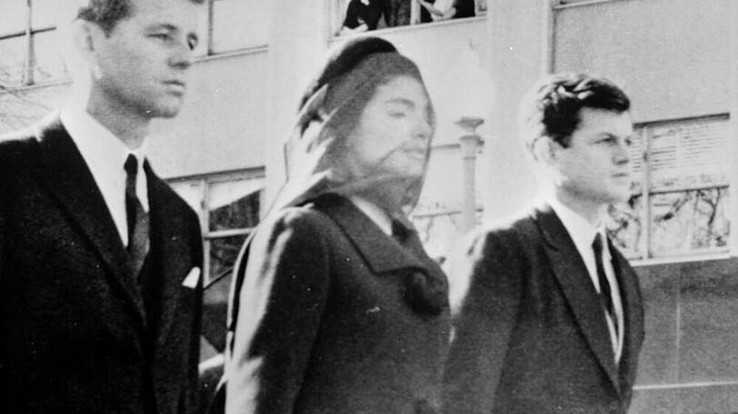 Jackie Kennedy bei der Beerdigung ihres Mannes John F. Kennedy.