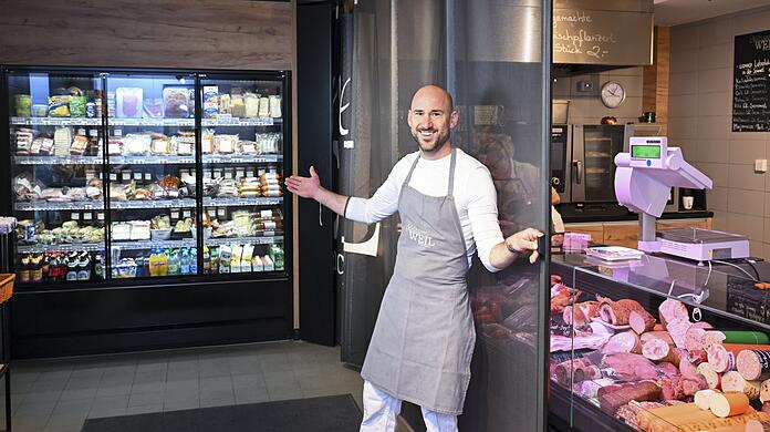 Florian Weil hat in seinem Metzgerei-Weil-Standl am Elisabethmarkt auch einen gut ausgestatteten Selbstbedienungsladen eingerichtet. Dort kann man (nicht nur) Grillware bis 22 Uhr einkaufen. Florian Weil hat in seinem Metzgerei-Weil-Standl am Elisabethmarkt auch einen gut ausgestatteten Selbstbedienungsladen eingerichtet. Dort kann man (nicht nur) Grillware bis 22 Uhr einkaufen.
