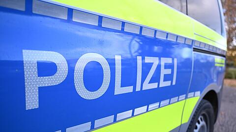 Gegen vier Beschuldigte ermittelt die Polizei. (Symbolbild)