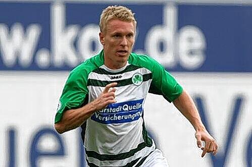 Haas fehlt  in Ahlen verletzungsbedingt: Trainer Benno Möhlmann will auch ohne Leo keine Geschenke mehr an Keller-Klubs  verteilen.