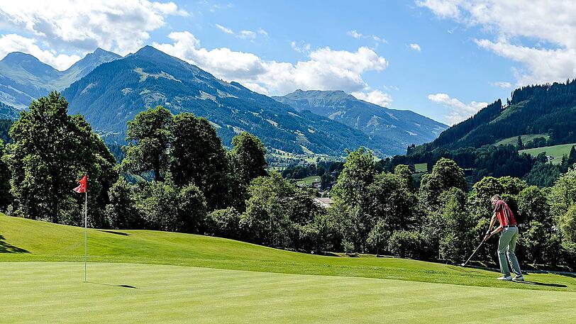 Eine 14-Jährige sorgt für eine Golf-Sensation.