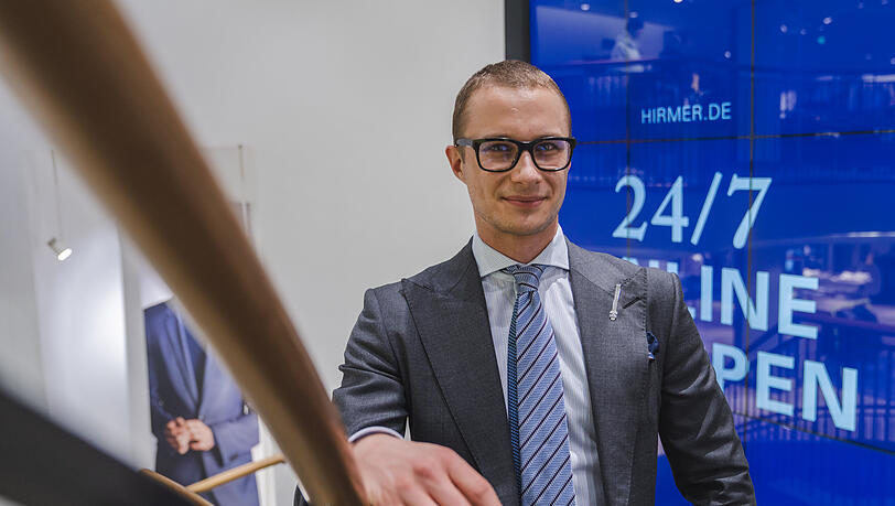 Nico Köllmer ist Experte für Hochzeitsanzüge. Nico Köllmer ist Experte für Hochzeitsanzüge.