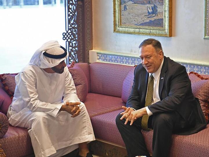 US-Außenminister Mike Pompeo im Gespräch mit Kronprinz Mohamed bin Zayed al-Nahyan in Abu Dhabi.