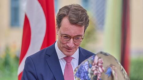 Nach drei Tagen in der T&uuml;rkei fliegt W&uuml;st am Mittwochabend nach D&uuml;sseldorf zur&uuml;ck.