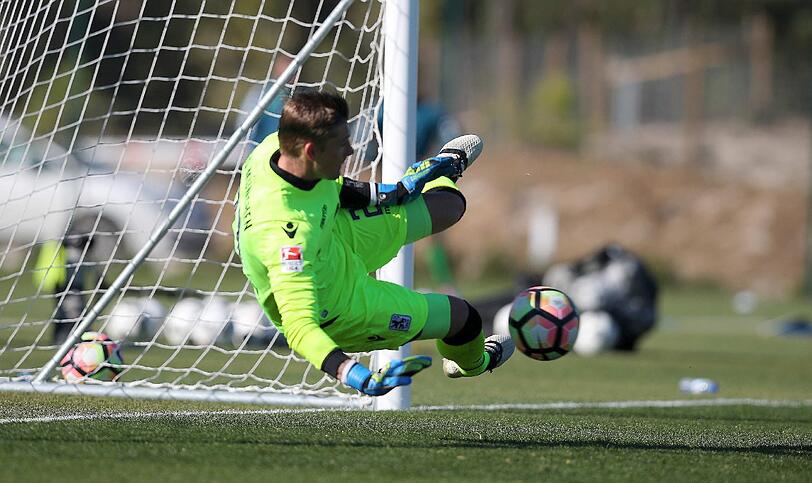 Der TSV 1860 erkämpfte sich ein 0:0 gegen Vitoria Setúbal. Sehen Sie hier die Bilder aus Troia.