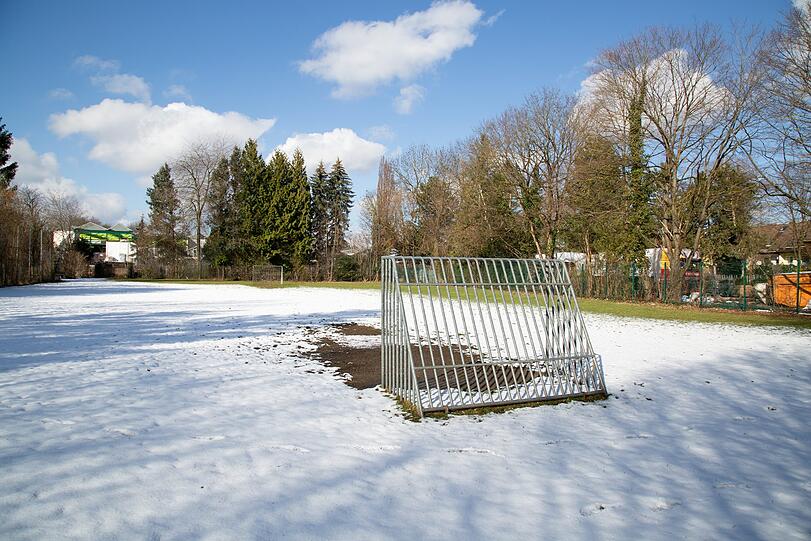 Eine Aufnahme des Bolzplatzes an der Adam-Berg-Straße.