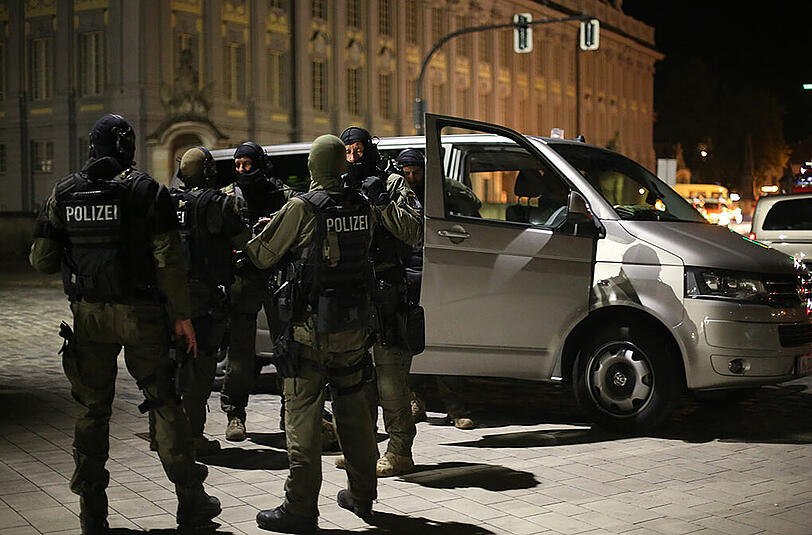 In Ansbach hat sich ein Bombenanschlag ereignet. Die ersten Bilder vom Tatort.
