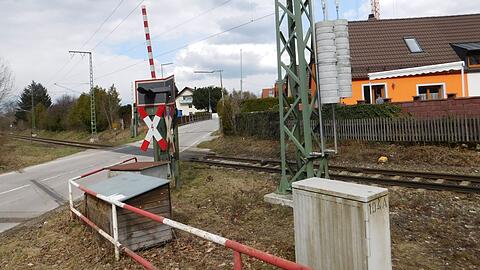 Der Verkehr wird durch den Güterverkehrs-Zulauf vom Brenner-Basistunnel kräftig zulegen. (Symbolbild)