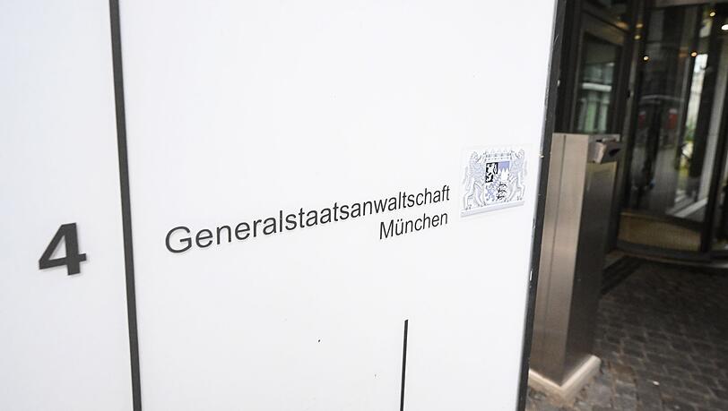 Die Generalstaatsanwaltschaft München hat einen Ukrainer festgenommen, der ein Rüstungsunternehmen ausspionieren wollte (Symbolbild). Die Generalstaatsanwaltschaft München hat einen Ukrainer festgenommen, der ein Rüstungsunternehmen ausspionieren wollte (Symbolbild).