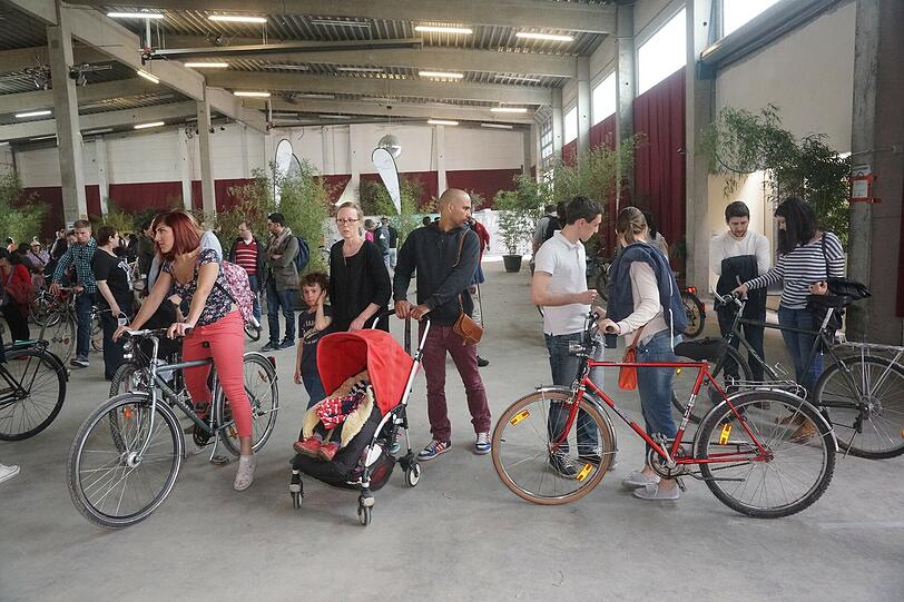 Radlhauptstadt goes Radlflohmarkt: Beim Flohmarkt im Backstage dreht sich alles um das Zweirad.