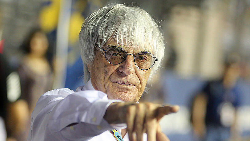Bernie Ecclestone (86) ist Geschäftsführer der Formula One Group und wurde am 18. Dezember 2014 vom Rechte-Inhaber CVC im Amt bestätigt. Bernie Ecclestone (86) ist Geschäftsführer der Formula One Group und wurde am 18. Dezember 2014 vom Rechte-Inhaber CVC im Amt bestätigt.