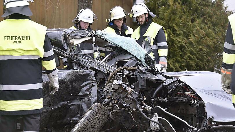 Es ist kaum noch zu erkennen, dass das mal ein Renault war. Es ist kaum noch zu erkennen, dass das mal ein Renault war.