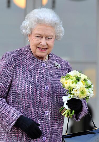 Queen Elizabeth II. wird am 21. April 92 Jahre alt und ist bekannt für ihren bunten Look.