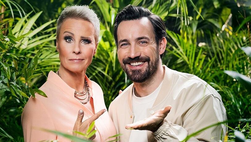 Jan Köppen, hier neben Moderationskollegin Sonja Zietlow, fühlt sich wohl im australischen Busch.