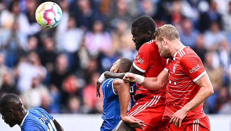 Schwer überwindliches Innenverteidiger-Gespann: Die Bayern-Stars Matthijs de Ligt (r.) und Dayot Upamecano. Schwer überwindliches Innenverteidiger-Gespann: Die Bayern-Stars Matthijs de Ligt (r.) und Dayot Upamecano.