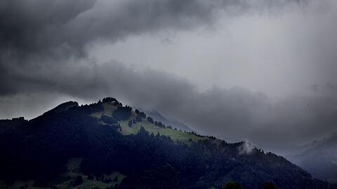 Nur am Sonntag können sich die Menschen in Bayern über Sonne freuen. (Archivbild)