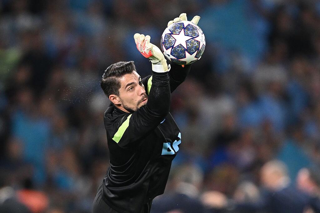 Torhüter Ortega will zum FC Bayern Neuer trainiert einzeln