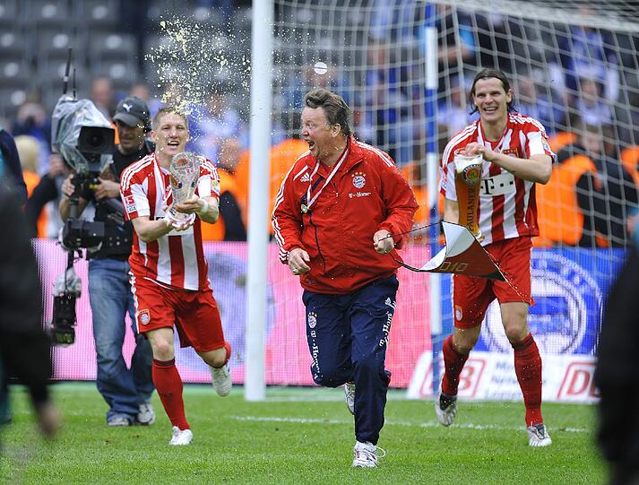9. Spieltag: FC Bayern - Hertha BSC Berlin (14.-16.10.2011. Dieses Duell gab es nun länger nicht. Mit Thomas Kraft im Tor und Andreas Ottl im Mittelfeld trifft der FC Bayern auf alte bekannte.
