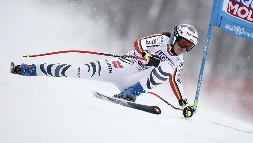 Viktoria Rebensburg  - hier beim Weltcup-Super-G im russischen Rosa Khuto - sah sich zuletzt heftiger Kritik ausgesetzt.