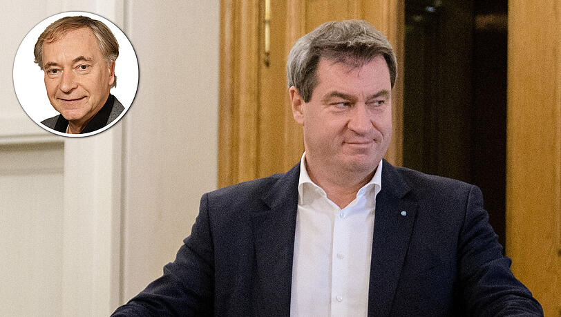 Markus Söder (CSU), Ministerpräsident von Bayern, verlässt in einer kurzen Unterbrechung während der Sondierungsgespräche zwischen CSU und Bündnis 90/Die Grünen nach der Landtagswahl den Saal im bayerischen Landtag. Markus Söder (CSU), Ministerpräsident von Bayern, verlässt in einer kurzen Unterbrechung während der Sondierungsgespräche zwischen CSU und Bündnis 90/Die Grünen nach der Landtagswahl den Saal im bayerischen Landtag.
