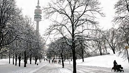 In einem Ein-Zimmer-Apartement im Olympiapark ist ein Feuer ausgebrochen (Symbolbild) In einem Ein-Zimmer-Apartement im Olympiapark ist ein Feuer ausgebrochen (Symbolbild)