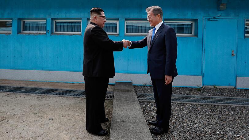 Die Zeichen in Korea stehen auf Frieden: Kim Jong-Un und Moon Jae In erzielten eine Einigung.