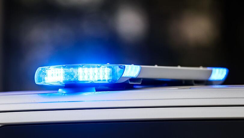 Bei einem Zusammensto&szlig; wischen einem Auto und einer Trambahn wurde niemand verletzt. (Symbolbild)