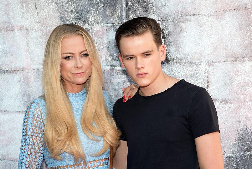 Schauspielerin Jenny Elvers und Sohn Paul