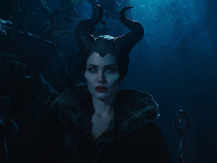 Angelina Jolie macht als Fee Maleficent eine gute und furchterregende Figur