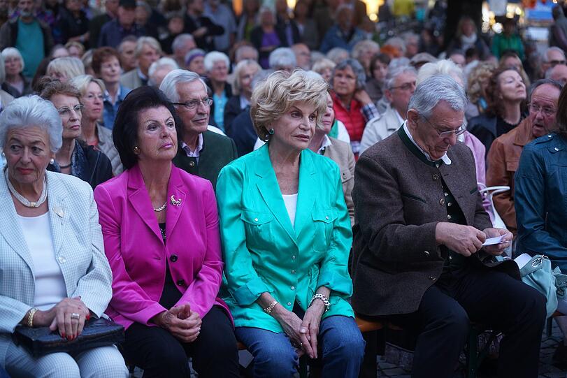 Weitere Bilder vom Ehrenfest für Sigi Sommer auf dem Rindermarkt.