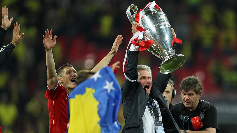 Der Triple-Macher: Jupp Heynckes mit dem Henkelpott.
