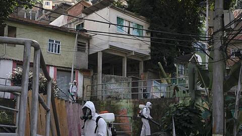 Das Coronavirus im brasilianischen Favela Babilonia soll eingedämmt werden.