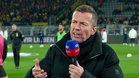 Sky-Experte Lothar Matthäus vor einem Spiel.