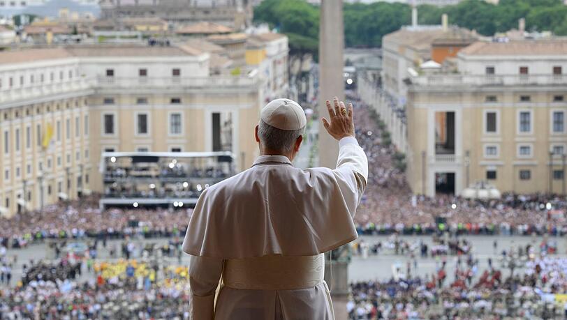 Papst Leo XIV. feiert am Sonntag seine offizielle Amtseinführung. (Archivbild)